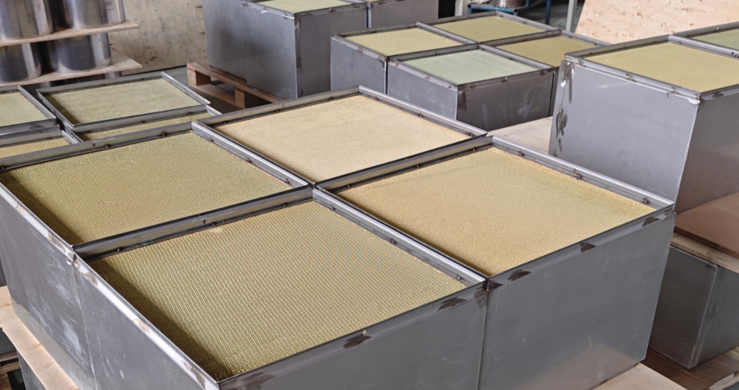 Blog perusahaan terbaru tentang Pembersihan Udara Penerbangan: Standar Stabilitas dan Keamanan Katalis Penguraian Ozon di Lingkungan Tinggi yang Kekerasan