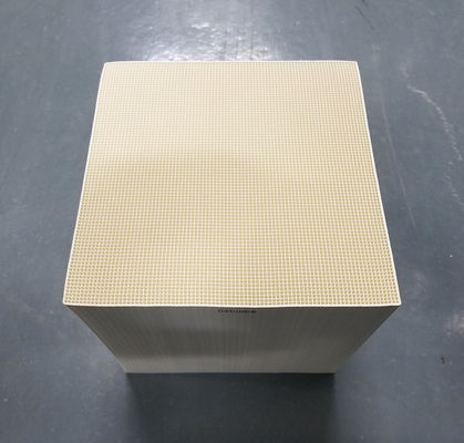 Beli Platinum Honeycomb Catalytic Converter Pembakar Keramik pembuatan online